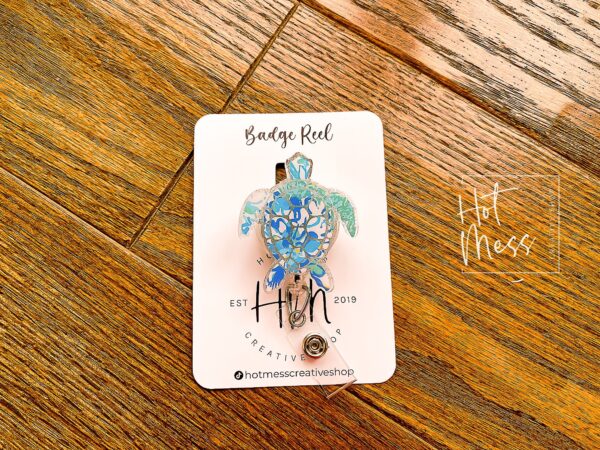 Sea Turtle Badge Reel, Summer ID holder, Retractable Badge Reel, Teacher ID Holder, Nurse Badge Reel